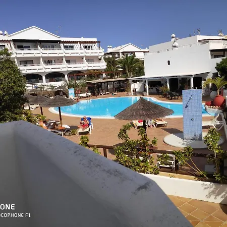 Apartamento Con Piscina En Daire Costa Teguise