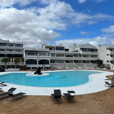 Apartamento Con Piscina En Costa Teguise